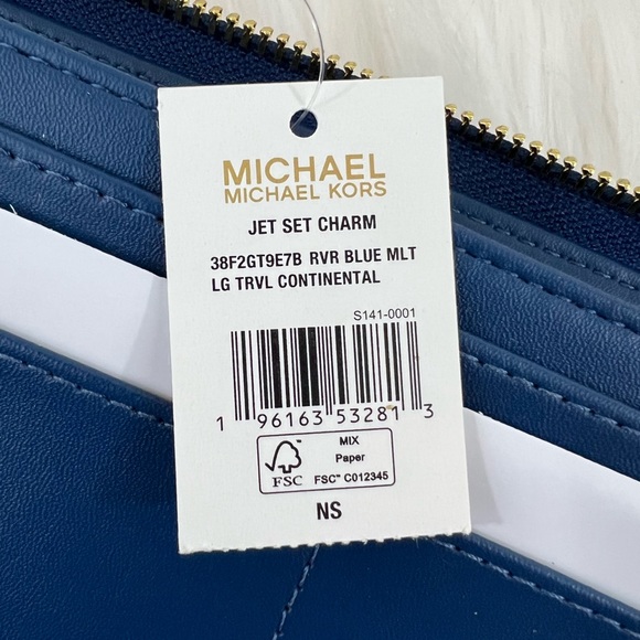 Michael Kors Jet Set Charm Large Travel Continental Wristlet Wallet - Picture 9 of 13